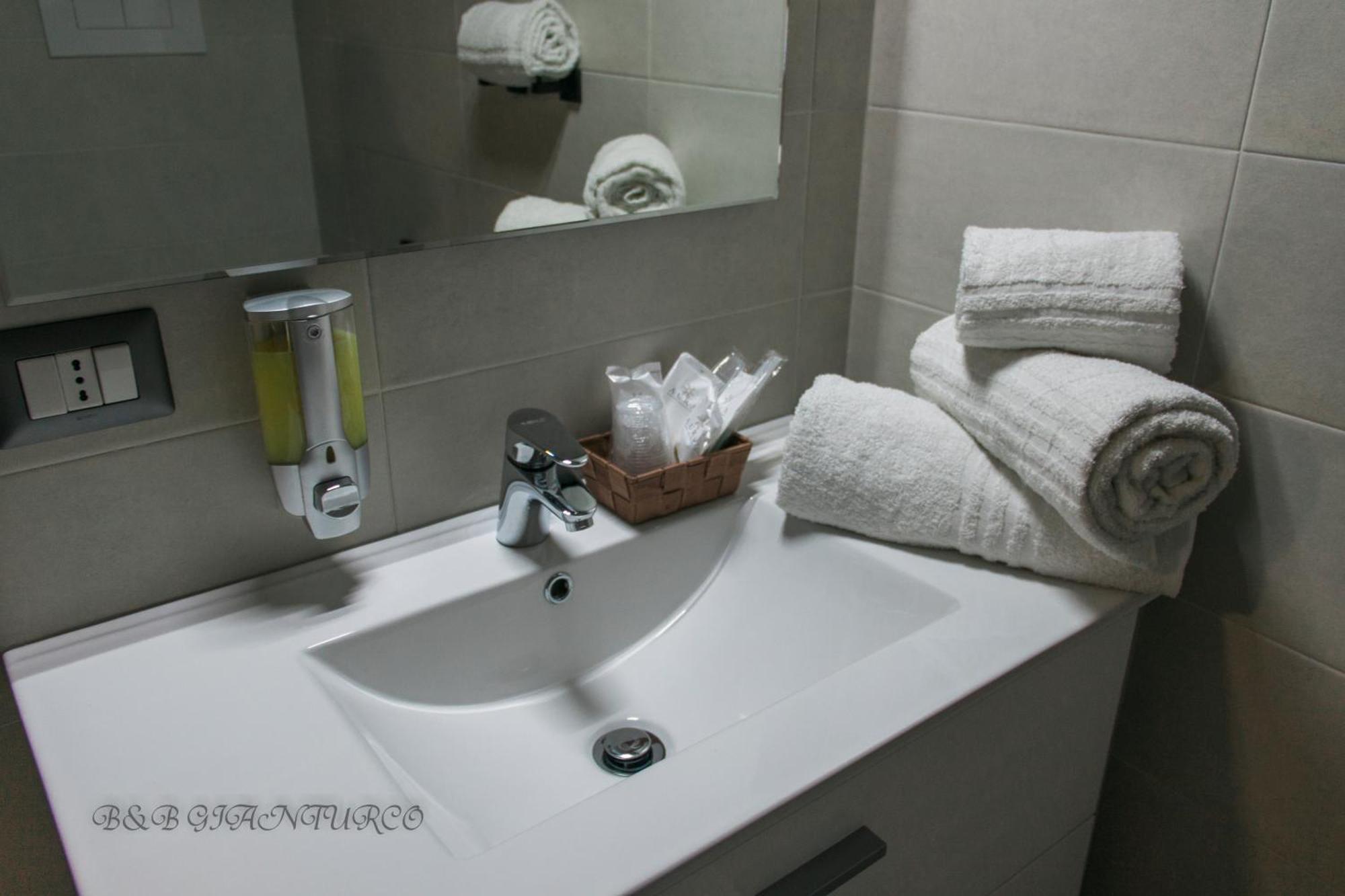 Gianturco Bed And Breakfast Avigliano Ngoại thất bức ảnh